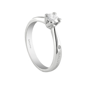 Anello solotario Salvini Gioielli collezione Virginia