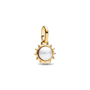 Charm Mini Pendente Sun con Perla d'Acqua Dolce Coltivata Pandora ME