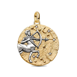 Charm Medallion XL Sagittario "Vivere Est Audere"
Argento Sterling 925, Esclusiva lega metallica rifinita in Oro