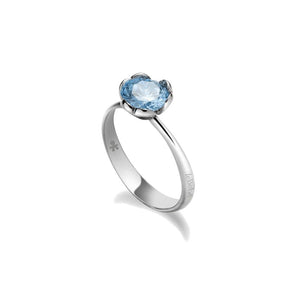Anello Le Bebé Oro Bianco e Topazio Azzurro di sintesi